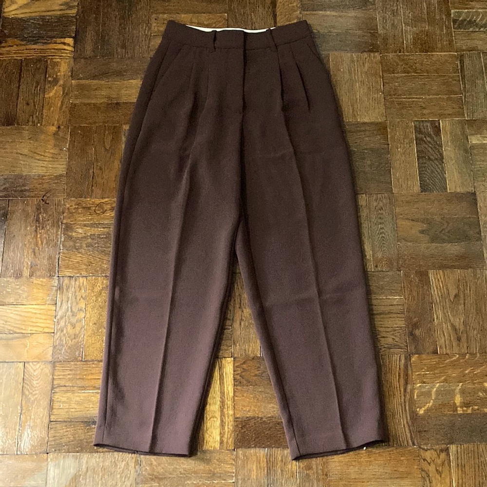Aritzia Carrot Pant in Cognac